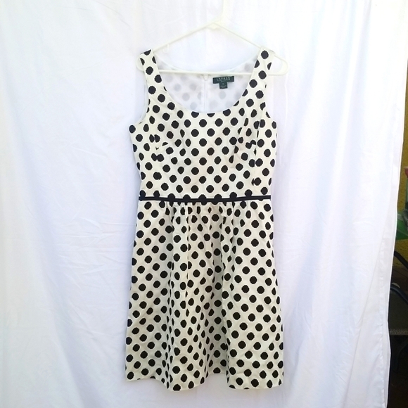 Lauren Ralph Lauren Dresses & Skirts - Lauren Ralph Lauren women's sleeveless dress cream and black size 8